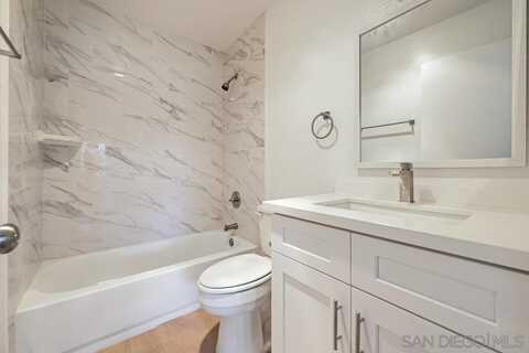 236 Diamond Way, Vista, CA 92083