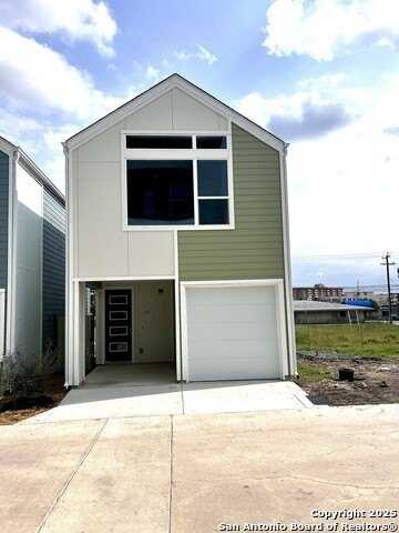310 W Evergreen St. #112, San Antonio, TX 78212
