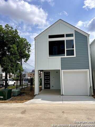 310 W Evergreen St #113, San Antonio, TX 78212