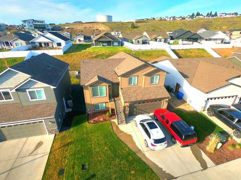 1217 S Greenacres Rd, Greenacres, WA 99016