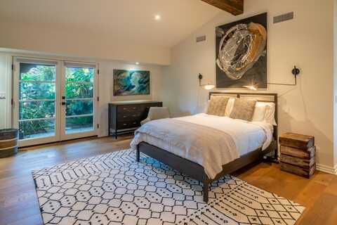 3359 Braemar Drive, SANTA BARBARA, CA 93109
