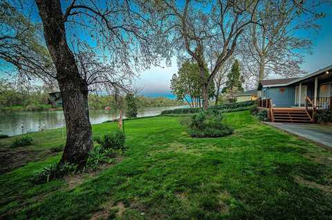 3401 Riverside Drive, Anderson, CA 96007