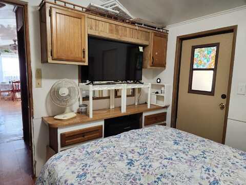 7820 Wire Road 326, Zephyrhills, FL 33540