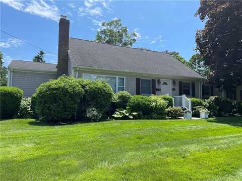 15 Parker Avenue, Newport, RI 02840