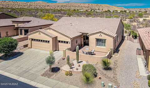 1114 W Bosch Drive, Green Valley, AZ 85614