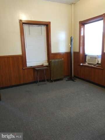 120 ARCH STREET, CATASAUQUA, PA 18032