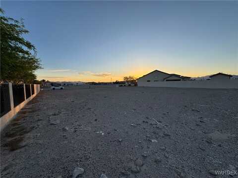 2737 Highview Drive, Bullhead City, AZ 86429
