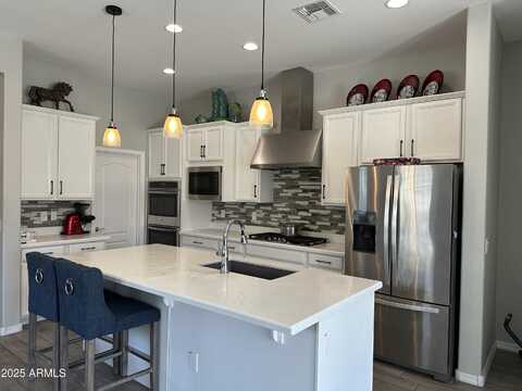 3161 E BLOOMFIELD Parkway, Gilbert, AZ 85296
