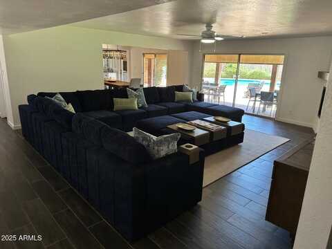 8111 N 65TH Street, Paradise Valley, AZ 85253