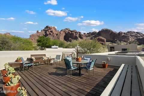 5804 N ECHO CANYON Lane, Phoenix, AZ 85018