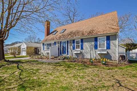 28 Chestnut Street, East Falmouth, MA 02536