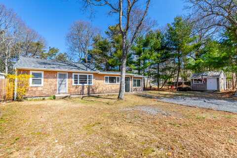 16 Edgewood Drive, East Falmouth, MA 02536