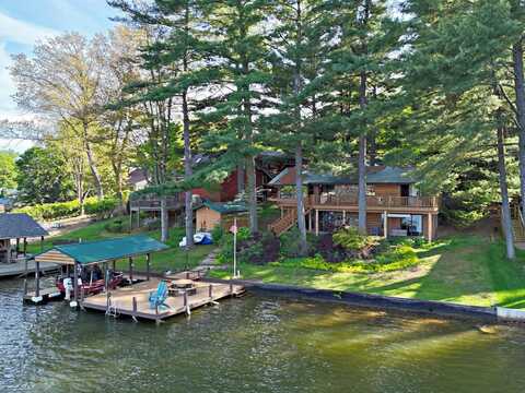 461 Lakeview Heights Drive, Howard, OH 43028