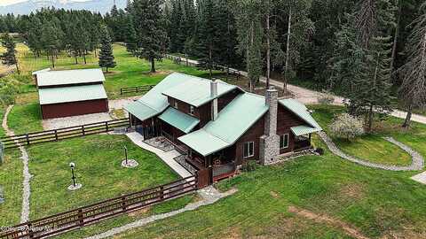 704 Hidden Creek Rd, Sagle, ID 83860