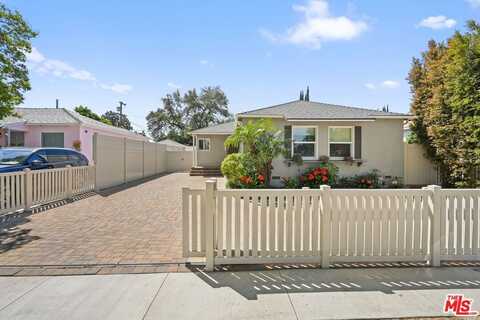 17540 Lemay St, Lake Balboa, CA 91406