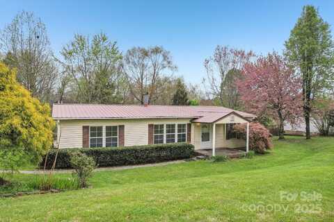 83 Libbey Lane, Mills River, NC 28759