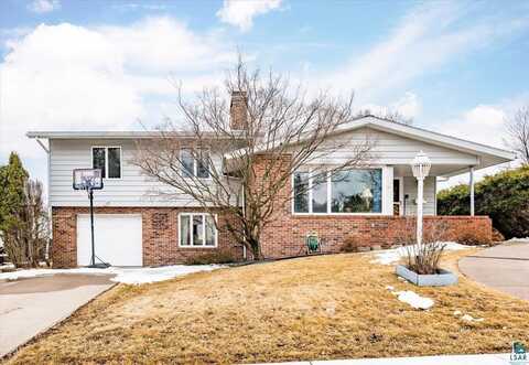708 11th Ave, Two Harbors, MN 55616