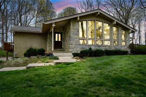 2156 Pennyroyal Road, Clearcreek Twp, OH 45342