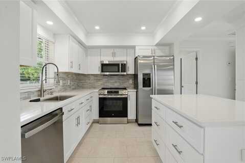 2203 SE Santa Barbara Place, Cape Coral, FL 33990