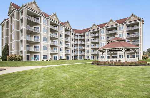 224 Lakeside Drive, Ludington, MI 49431