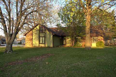 3840 S Colgate Avenue, Springfield, MO 65807