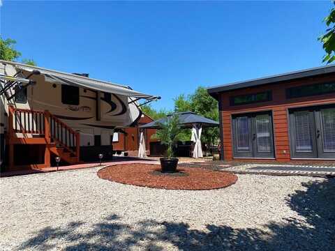 154 & 158 Pecan Drive, Linn Valley, KS 66040