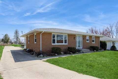 2027 SW Hughes Drive, CedarRapids, IA 52404