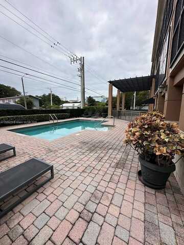 3590 Coral Way, Miami, FL 33145