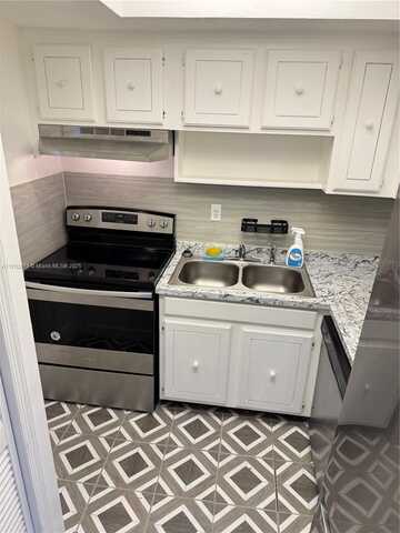 1535 SE 15th St, Fort Lauderdale, FL 33316