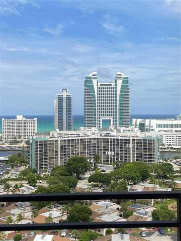 2500 Parkview Dr, Hallandale Beach, FL 33009