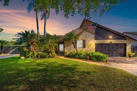 13855 SW 107th Ter, Miami, FL 33186