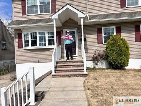 130 Bedford Avenue, Iselin, NJ 08830