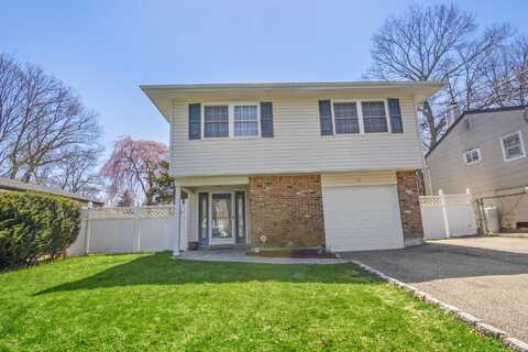 14 Croley Street, Huntington, NY 11743