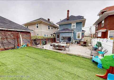 674 Castleton Avenue, Staten Island, NY 10301