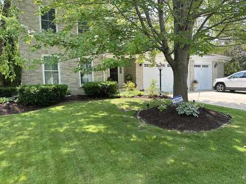 2219 Barrett Drive, Algonquin, IL 60102