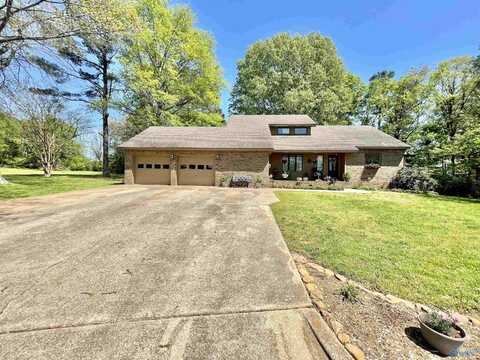 13940 Catawba Circle, Athens, AL 35611