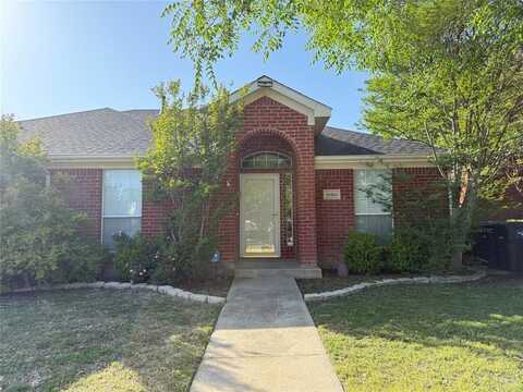 10404 Holly Grove Drive, Fort Worth, TX 76108