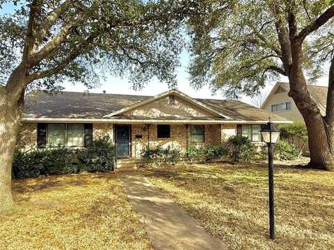10016 Clearmeadow Drive, Dallas, TX 75238
