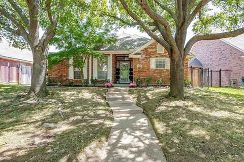 7129 Deer Hollow Drive, Fort Worth, TX 76132