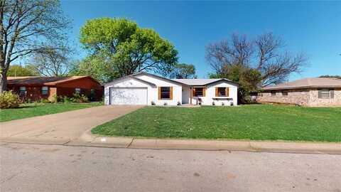 108 NW Jayellen Avenue, Burleson, TX 76028