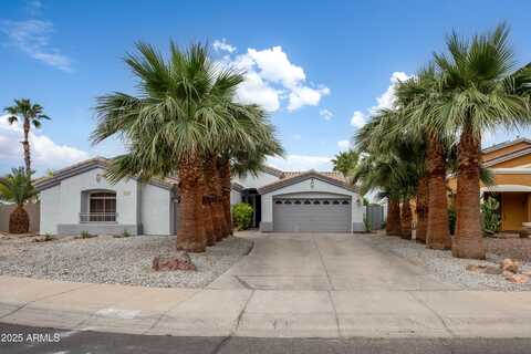 3718 S SETON Avenue, Gilbert, AZ 85297