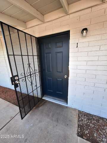 1317 N 48TH Place, Phoenix, AZ 85008