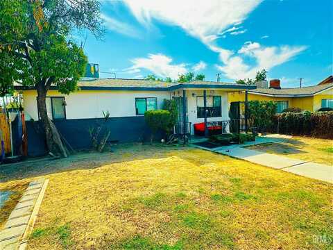 1111 Chester Place, Bakersfield, CA 93304