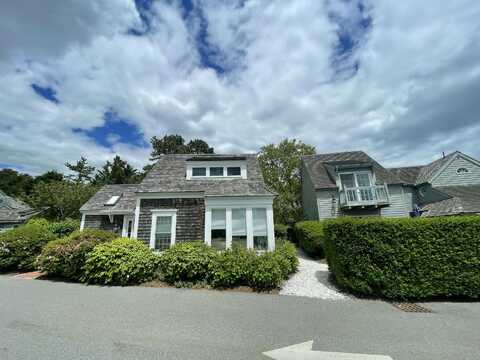 16 Hydrangea Lane, Mashpee, MA 02649