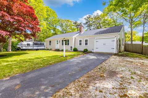 17 Swift Brook Road, South Yarmouth, MA 02664
