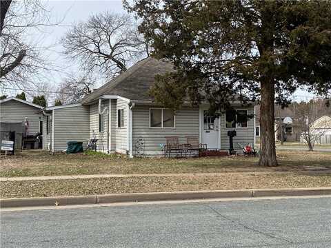 304 6th Street W, Altoona, WI 54720