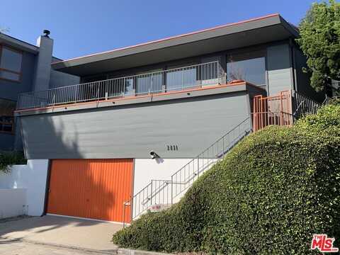 3831 Franklin Ave, Los Angeles, CA 90027