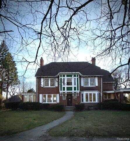 19411 WOODSTON Road, Detroit, MI 48203
