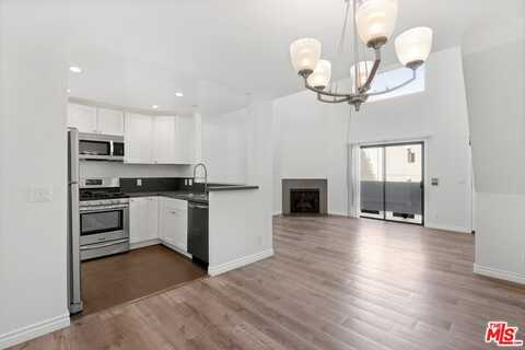 6212 FULTON AVE, VAN NUYS, CA 91401