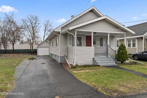 12 Arcadia Court, Colonie, NY 12205